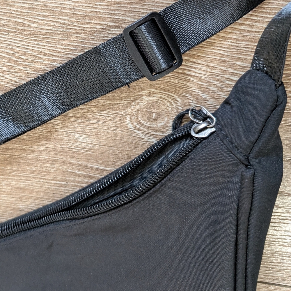 Round Mini Shoulder Bag - Picture 4 of 4